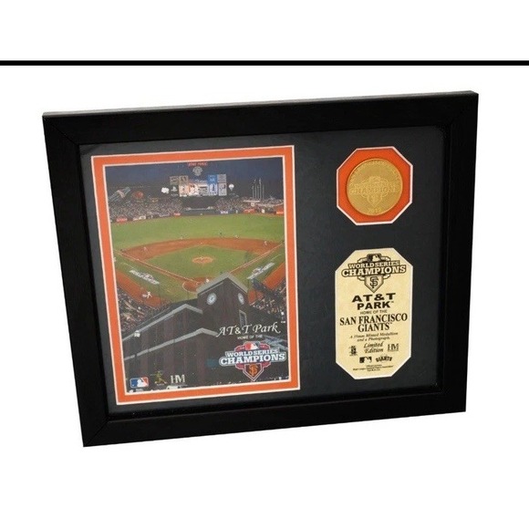 Highland Mint Other - Highland Mint San Francisco Giants 2012 World Series Champions Medallion Coin
